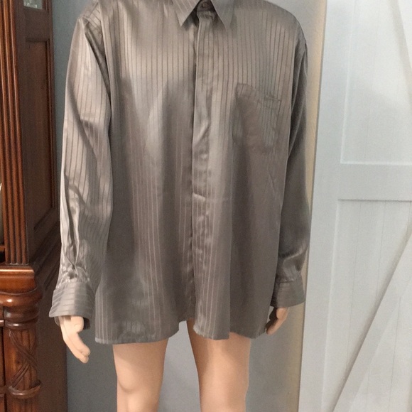 Craft & Barrow men’s dress Shirt. Size XL - Picture 2 of 5